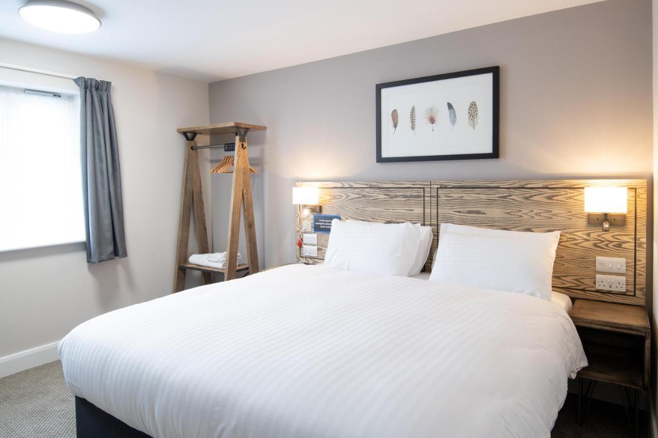 Owl, Hambleton By Marston'S Inns Selby Bagian luar foto